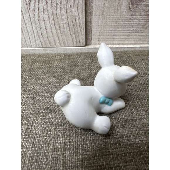 Russ Berrie & Co Taiwan Ceramic White Bunny Figurine with Blue Bow Collectible - Picture 5 of 8